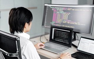 渭南 api php源码,下载的php源码怎么运行呢？